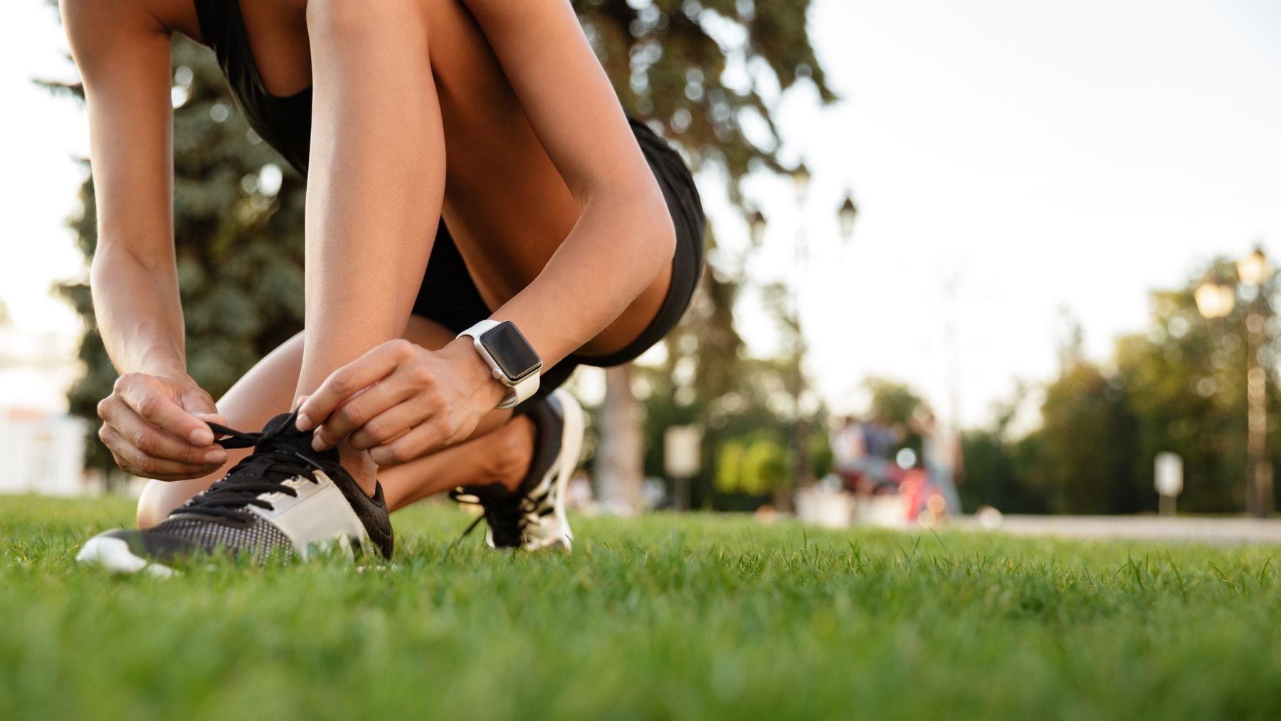 Hacer pesas está bien, pero este ejercicio es mucho mejor para fortalecer los brazos y pecho a partir de los 50