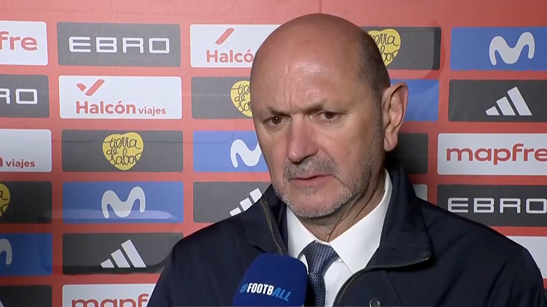 Louzán condena los cánticos racistas en el RCDE Stadium