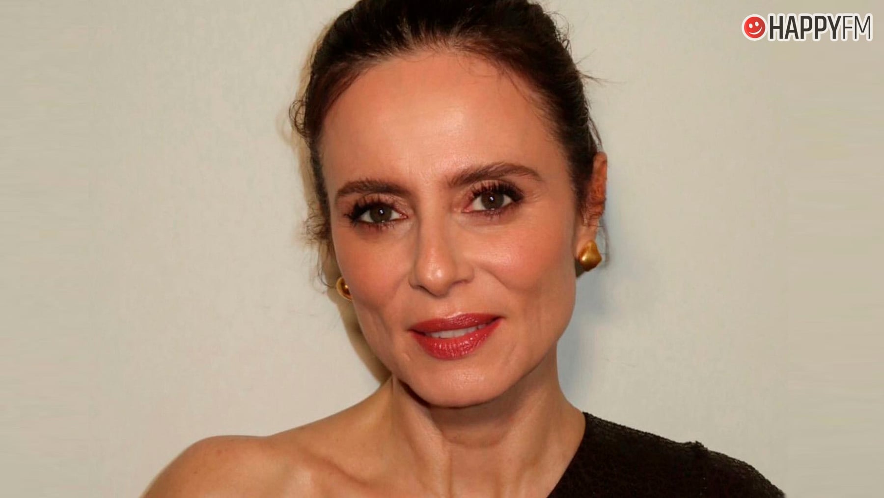 La reacción de Aitana Sánchez-Gijón tras las fotografías besándose con Maxi Iglesias: ¿De qué vais?