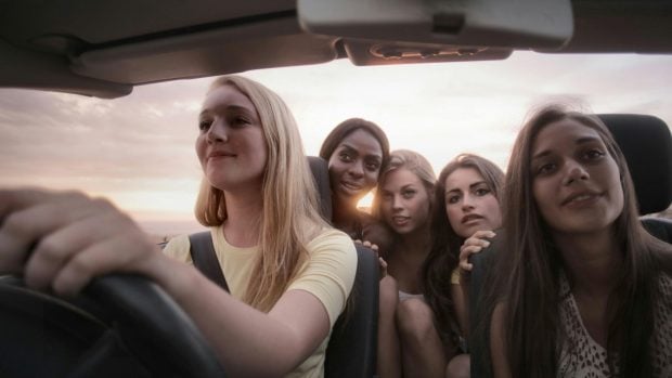 Menos jóvenes con carnet de conducir: ¿se debe a causas económicas o por conciencia ambiental?