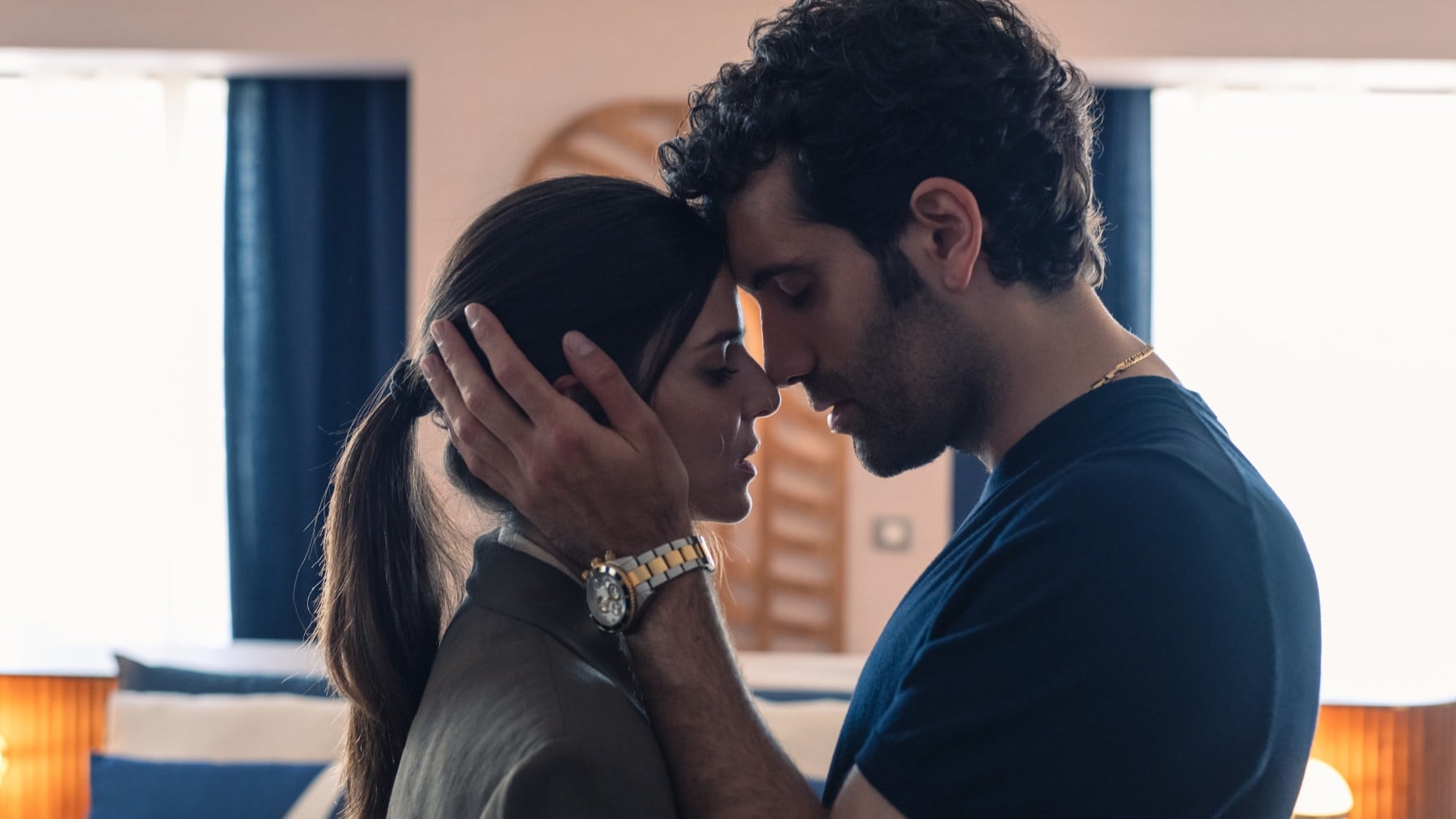 El 3 de abril llega a Netflix la segunda temporada de la serie española que te deja sin habla: intriga desde el primer minuto
