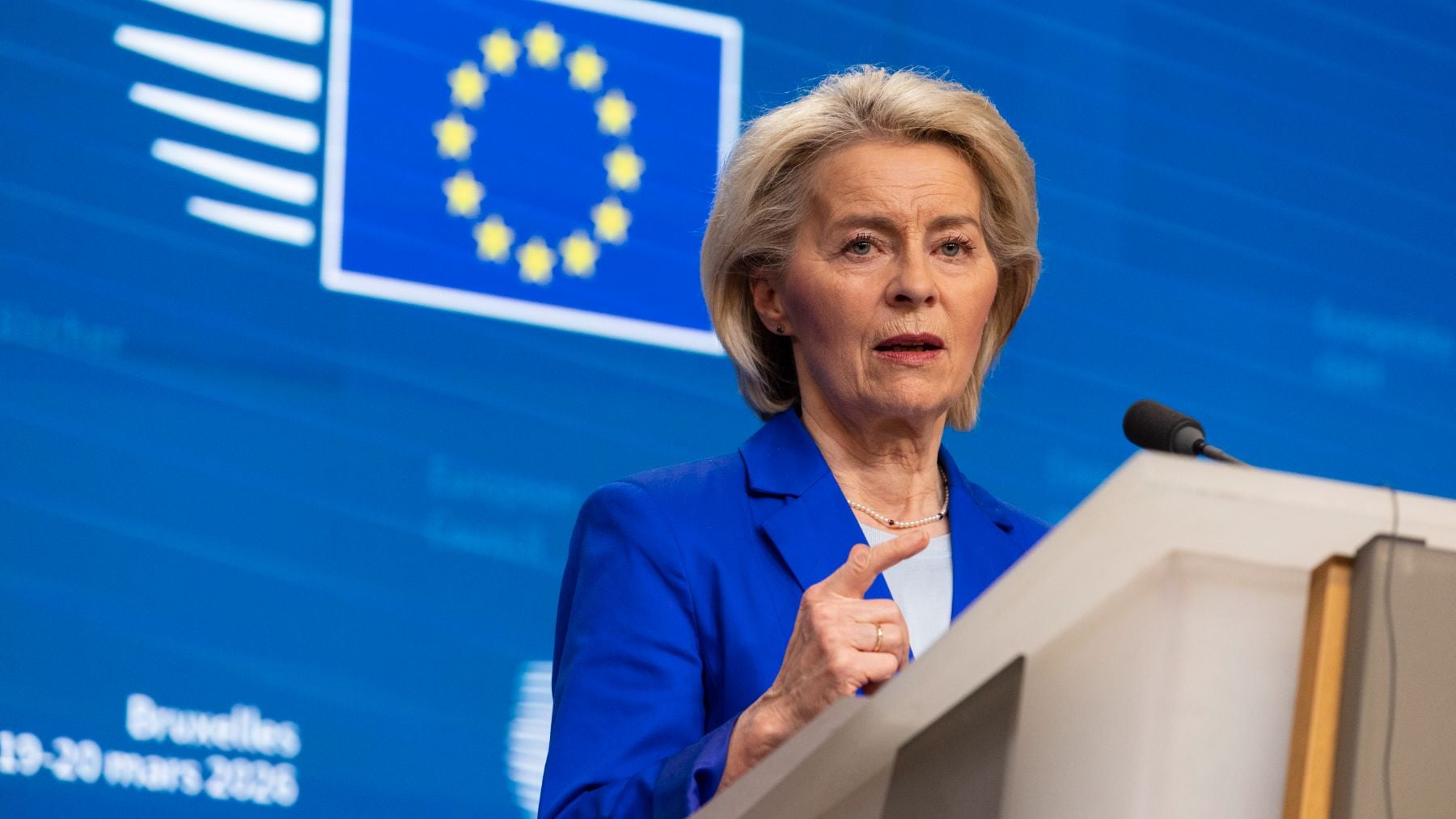 Reducir la velocidad en autopistas, compartir coche y teletrabajar: el plan de Bruselas ante la crisis energética