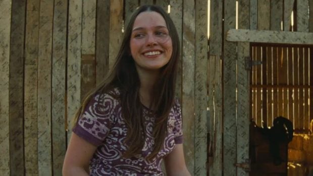 Victoria Pedretti, Netflix, series, terror, &Eacute;rase una vez en Hollywood, You, La maldici&oacute;n de Hill House, La maldici&oacute;n de Bly Manor, Algo terrible est&aacute; a punto de suceder