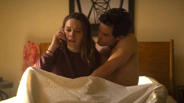 Victoria Pedretti, Netflix, series, terror, &Eacute;rase una vez en Hollywood, You, La maldici&oacute;n de Hill House, La maldici&oacute;n de Bly Manor, Algo terrible est&aacute; a punto de suceder