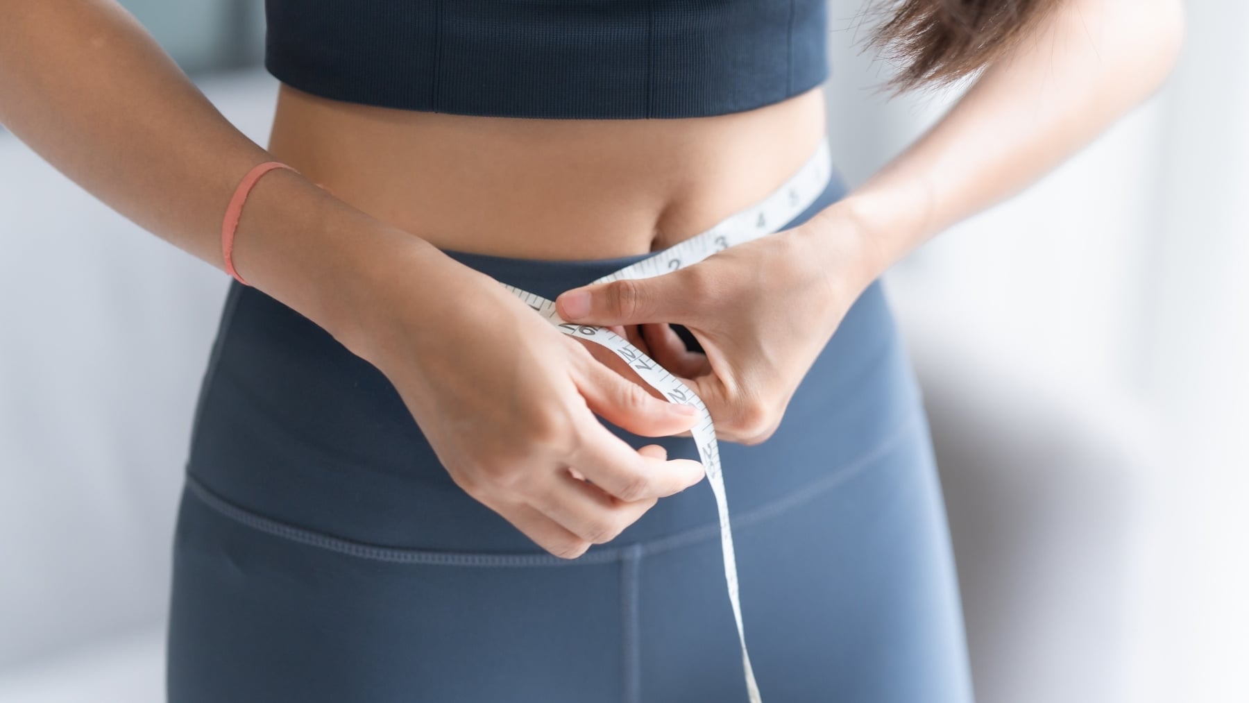 Ni andar ni machacarte en el gimnasio: con este ejercicio quemas grasa hasta después de hacerlo
