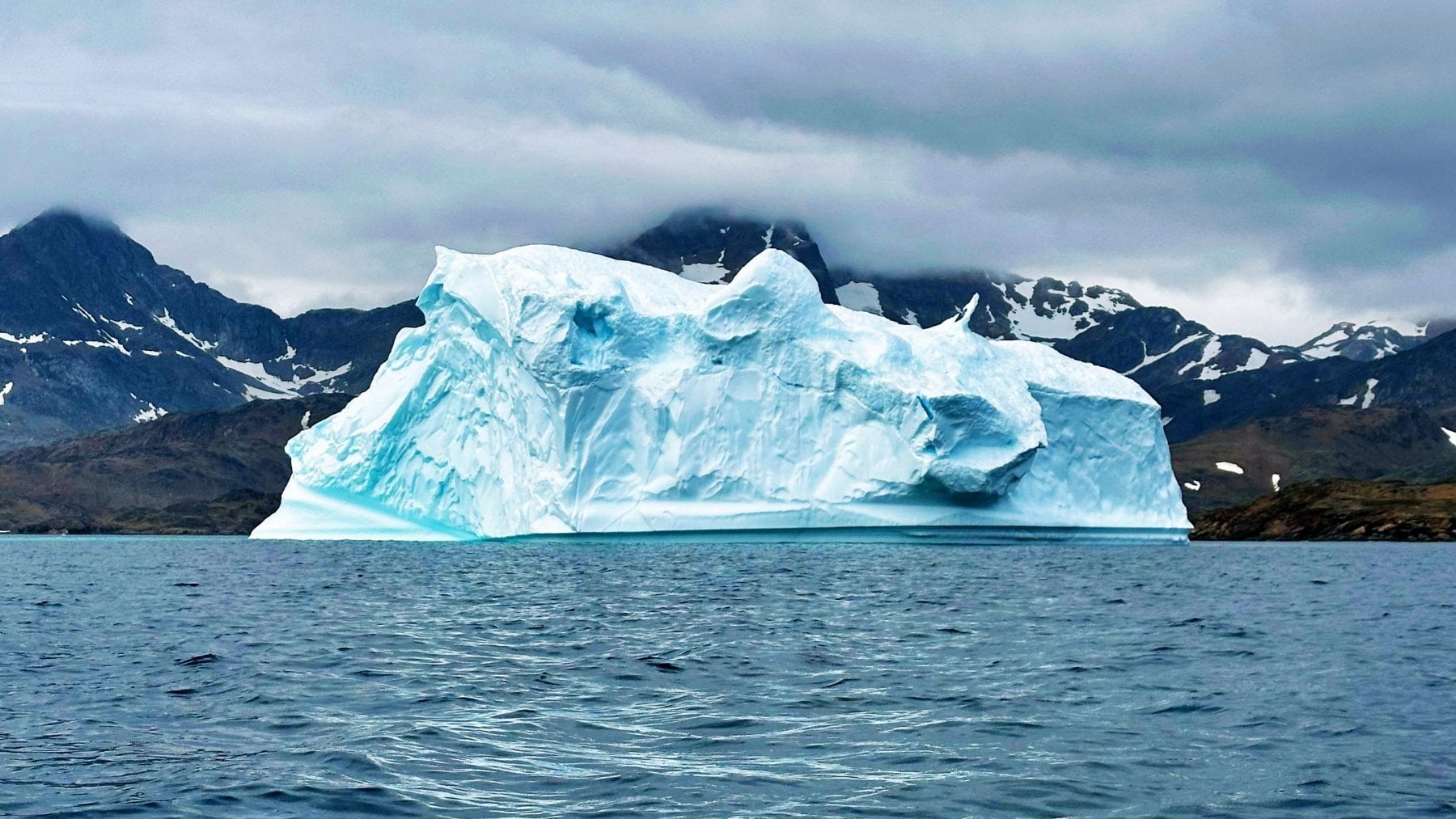La paradoja de Groenlandia que trae de cabeza a los científicos: por qué el mar baja y en el resto del mundo sube
