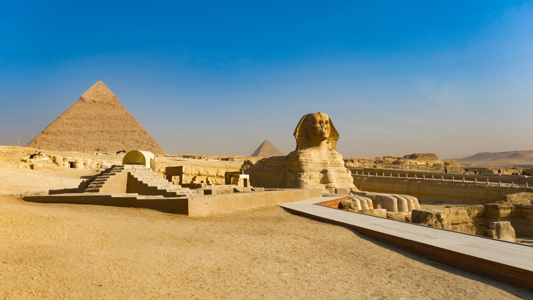 Hallazgo que cambia la historia de Egipto: encuentran una ‘estructura masiva’ bajo las Pirámides de Guiza y podría ser otra esfinge