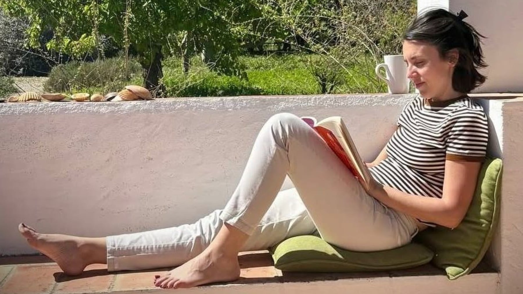 Irene Montero predica la lucha de clases a cuerpo de rey desde un casoplón de vacaciones