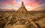 Nuestros parques albergan paisajes tan espectaculares como esta curiosa formación geológica de las Bardenas Reales (Navarra).