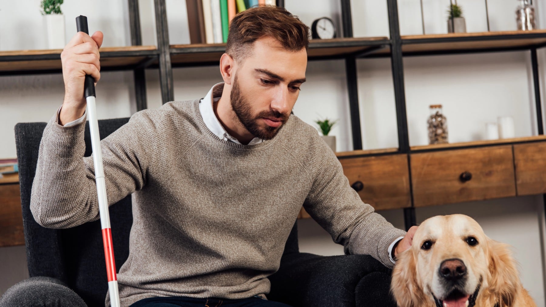 ¿Por qué las personas ciegas pueden superar a las videntes en la oscuridad total?