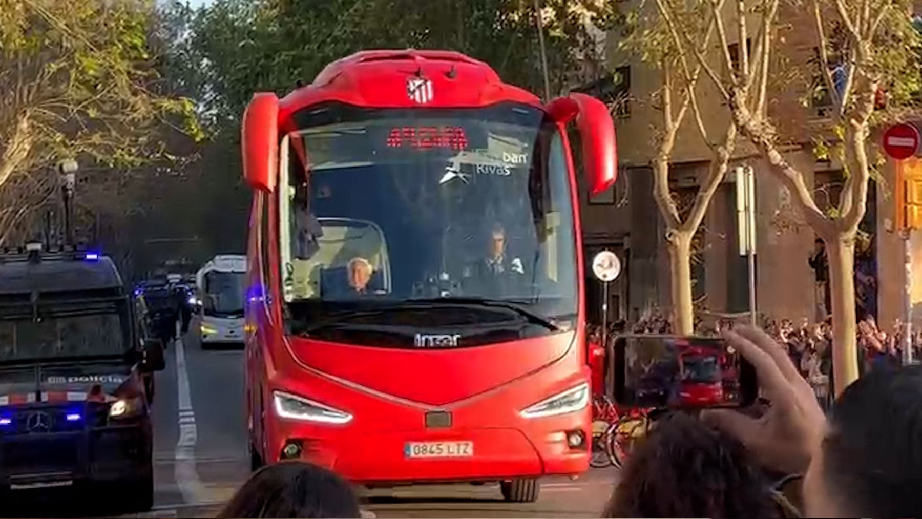 La llegada del autobús del Atlético.