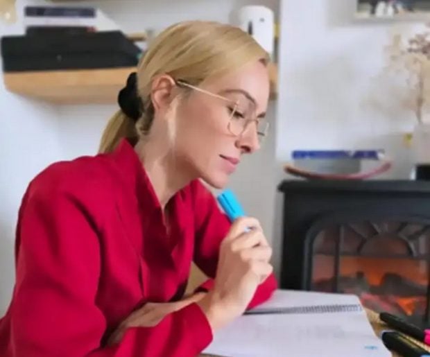 El sal&oacute;n de Kira Mir&oacute;. (Foto: Instagram)