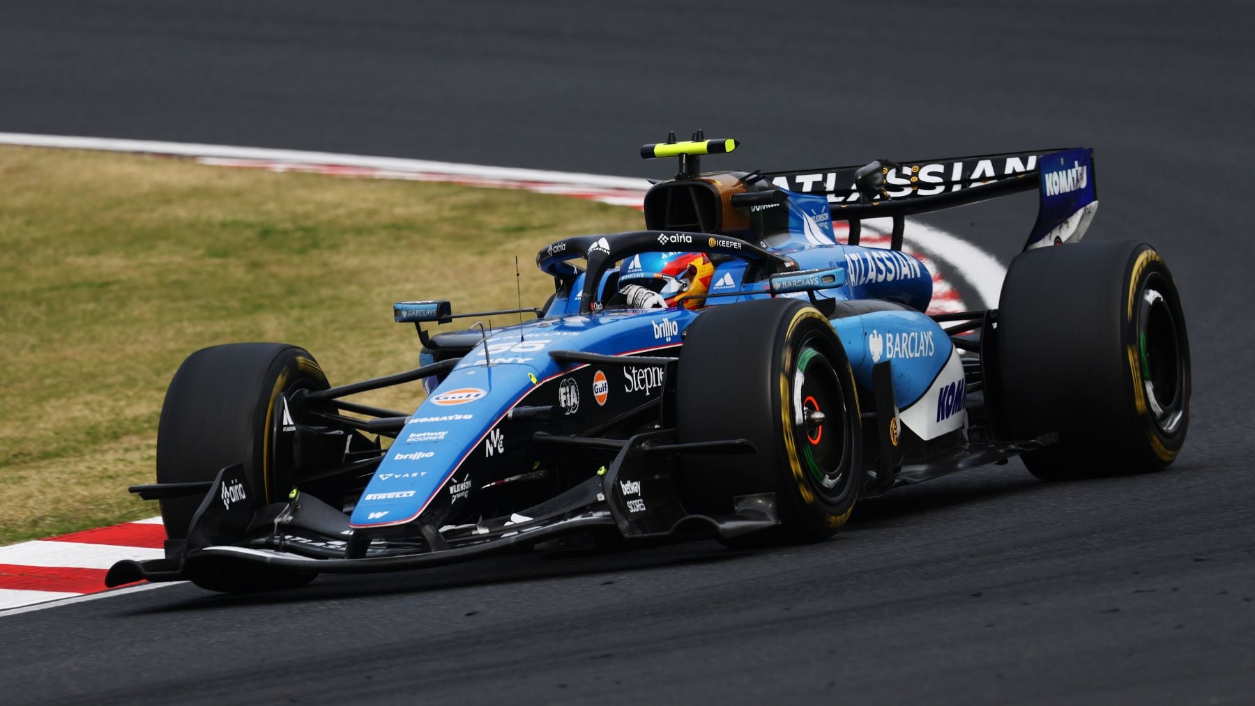 El Williams de Carlos Sainz debe ponerse a dieta: pesa 30 kilos más que los mejores coches de la F1