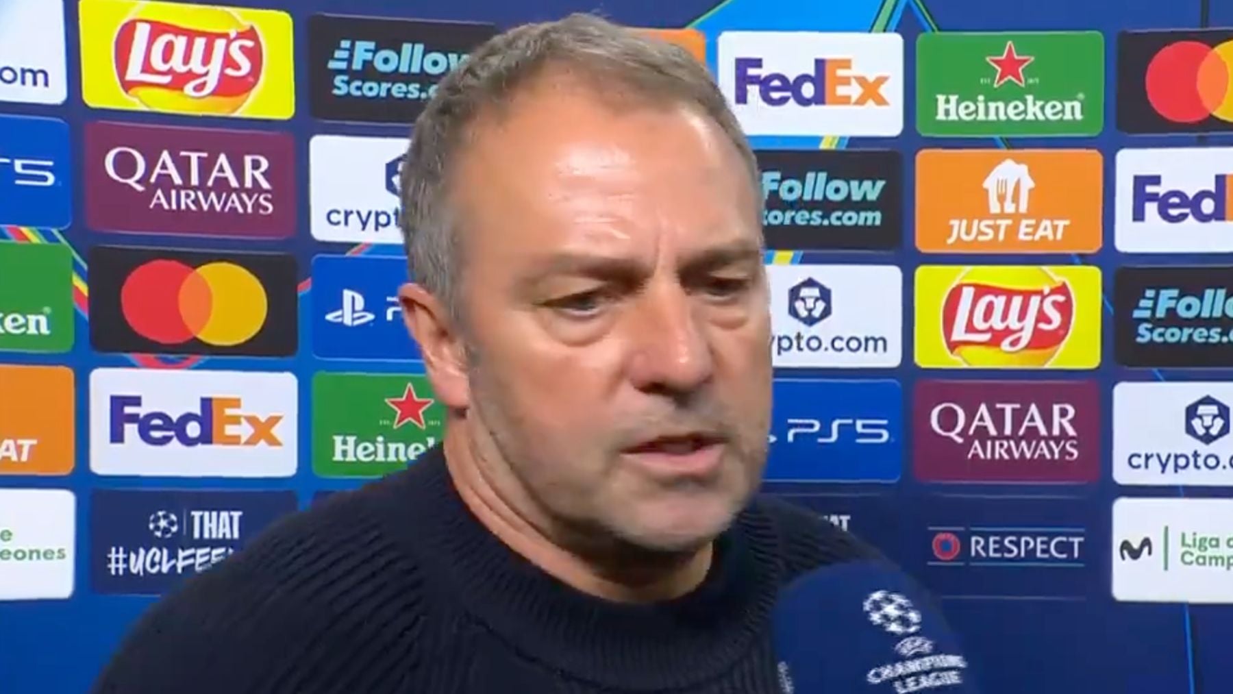 Tremendo calentón de Flick: ¿Para qué tenemos el VAR? ¡Era penalti y expulsión contra el Atleti!