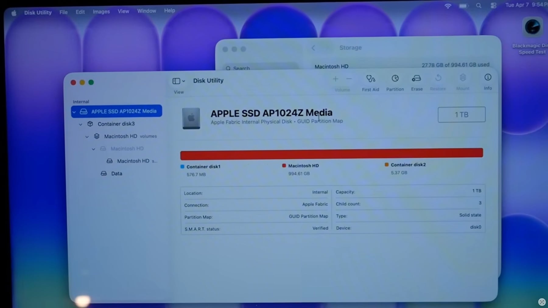 Un youtuber logra algo impensable con el MacBook Neo: ampliarlo a 1 TB con piezas de iPhone