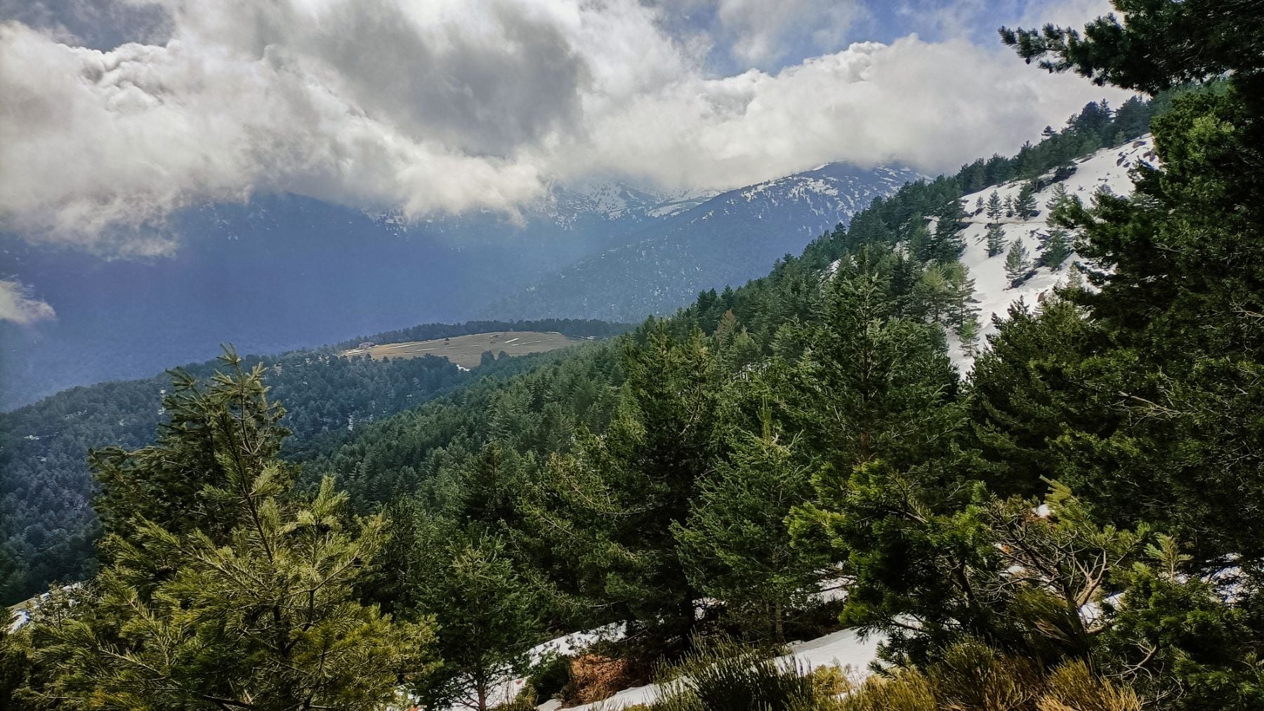 Entorno de la Laguna Grande de Peñalara en Madrid. (Foto: Gabri Solera / Europa Press).