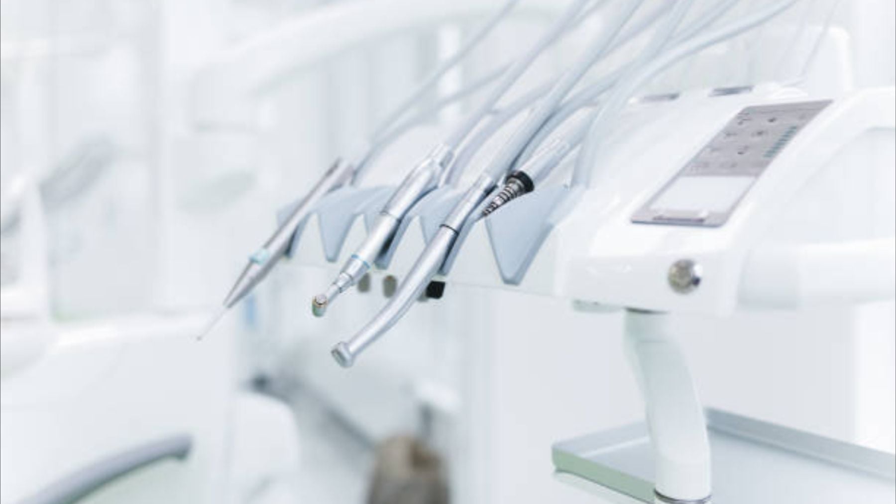 Hacienda lo confirma: están pagando 840€ si has ido al dentista en alguna de estas comunidades