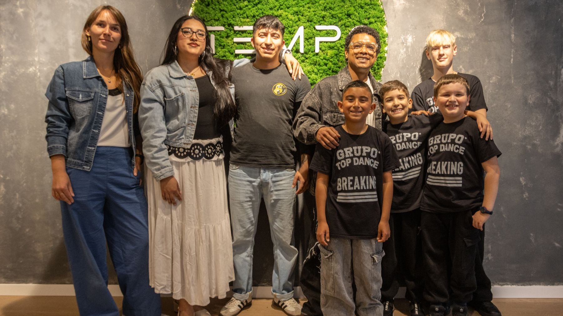 Organizadores y algunos de los participantes en el centro deportivo Tempo de Palma.