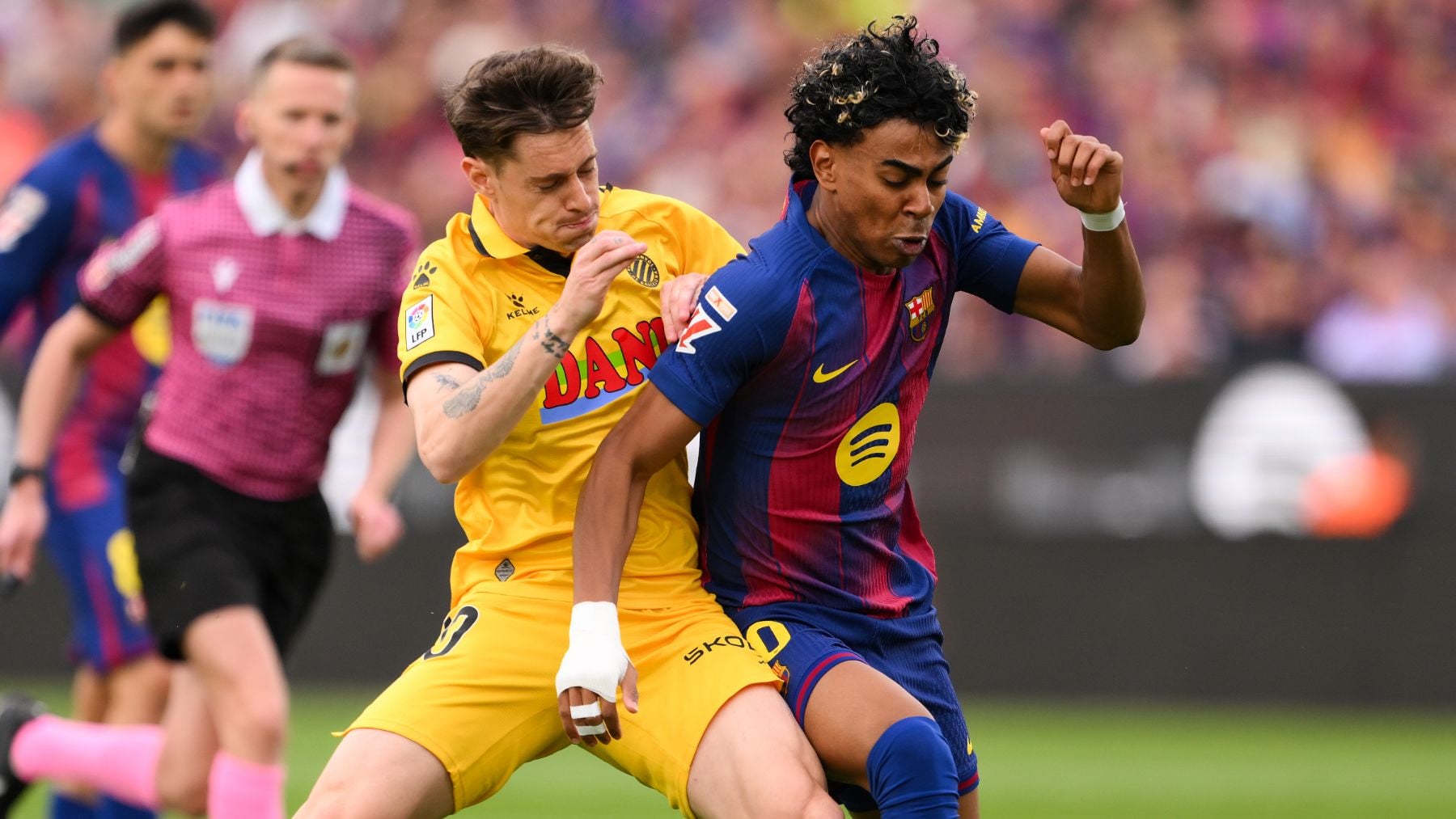 Pol Lozano y Lamine Yamal. (Getty)