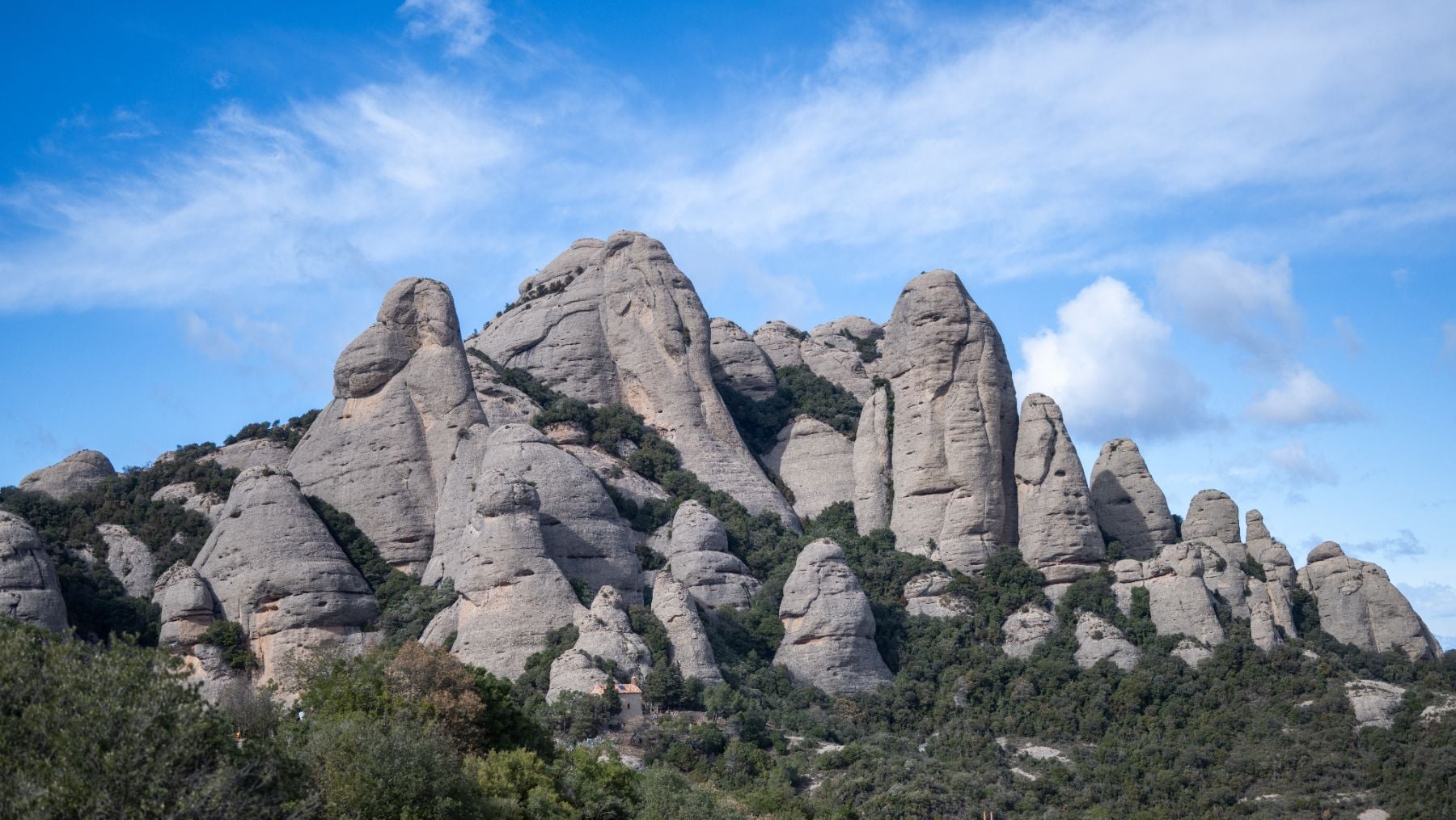 Muere un escalador golpeado por un desprendimiento de rocas en las montañas de Montserrat (Barcelona)
