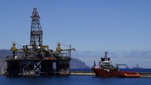 China crea una mega isla artificial, proyecto de ingeniería chino mitad isla mitad barco, China construye una isla que se sumerge.