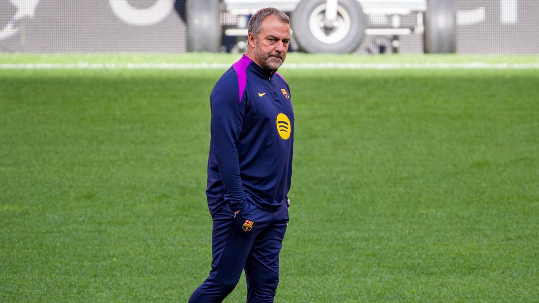 La misma cantinela de siempre: el Barcelona se queja a la UEFA de la altura del césped del Metropolitano