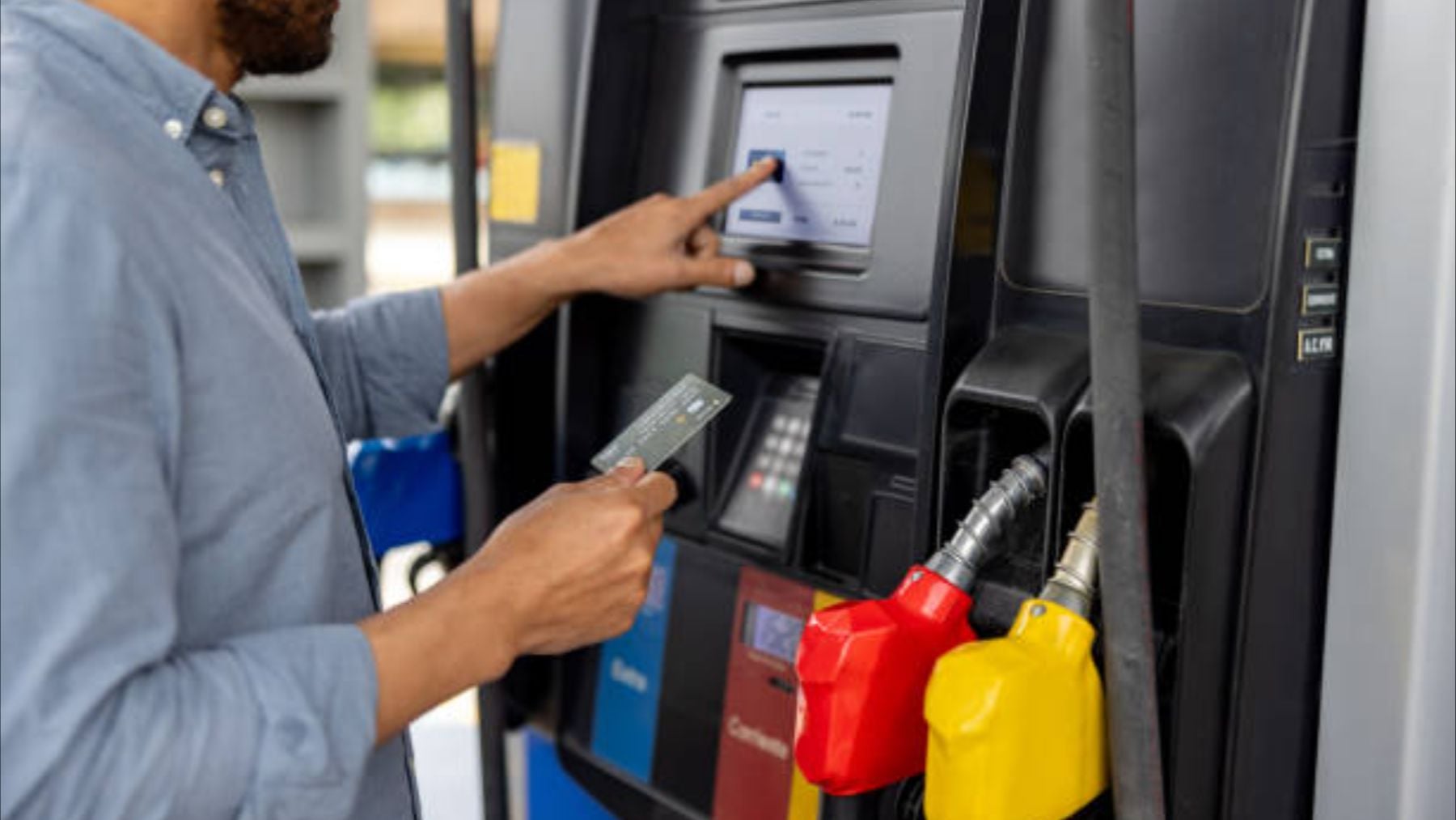 Precio de la gasolina hoy 14 de abril: localiza las gasolineras más baratas de Sevilla, Cádiz y otras ciudades de Andalucía