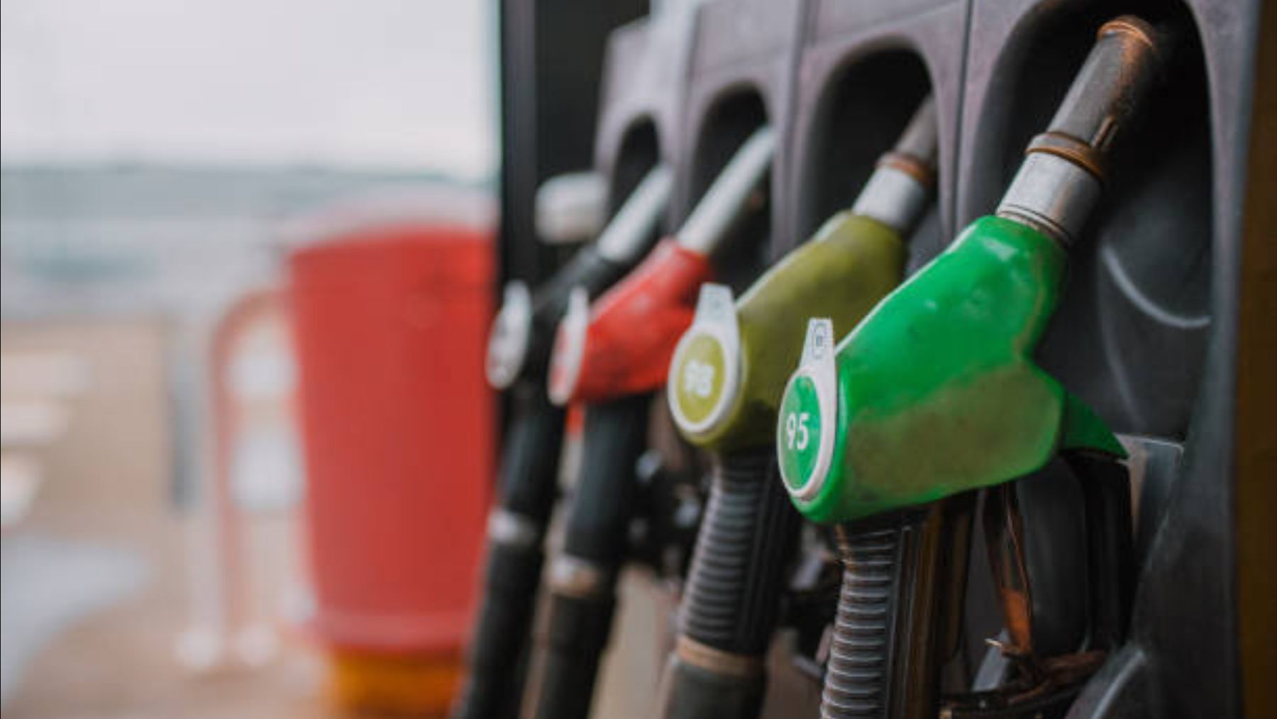 Precio de la gasolina hoy 15 de abril: localiza las gasolineras más baratas de Sevilla, Cádiz y otras ciudades de Andalucía