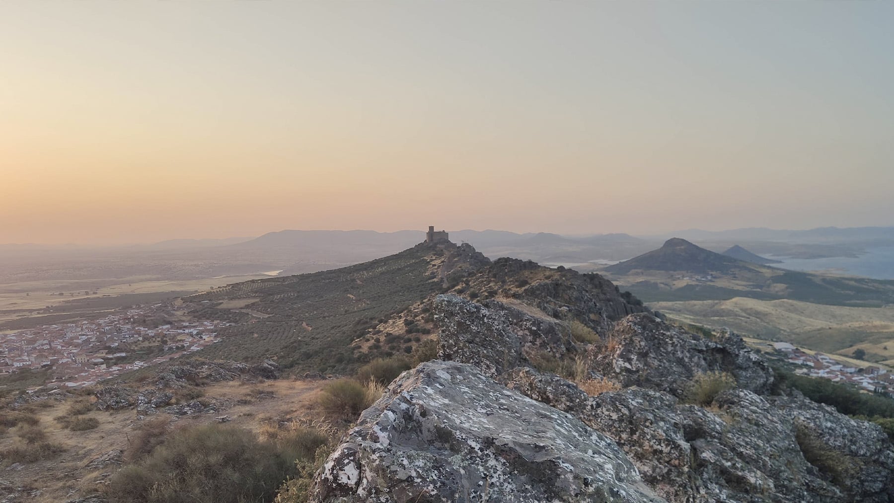 Extremadura tiene el único mirador de España con vistas a 3 comunidades diferentes: hay que verlo una vez en la vida