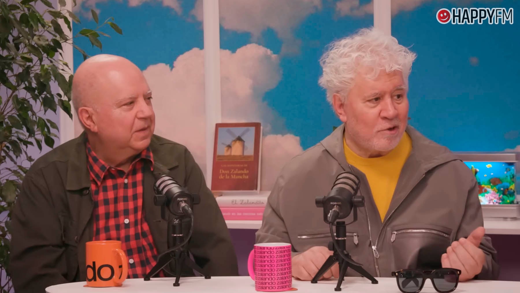 El enfado de Almodóvar con Joaquín Sabina que ha ocultado durante años: «No me hizo ni puñetera gracia»