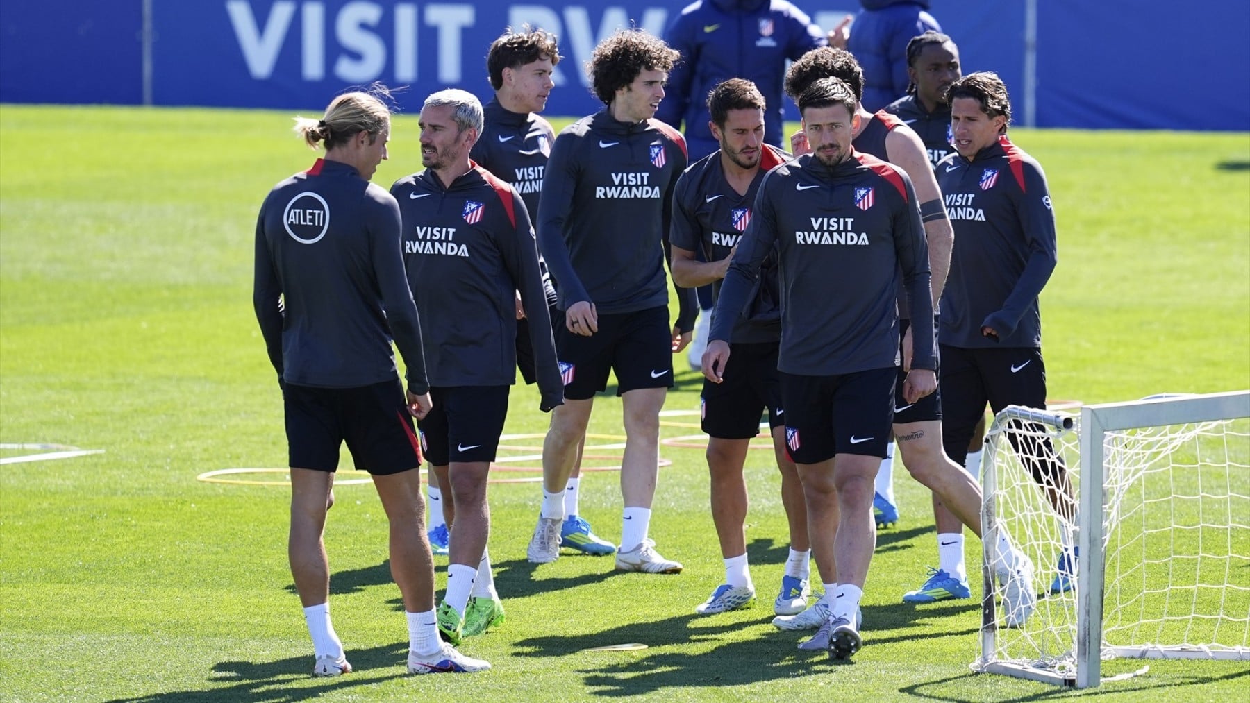 Alineación del Atlético ante el Barcelona en Champions: Simeone tiene una defensa de circunstancias