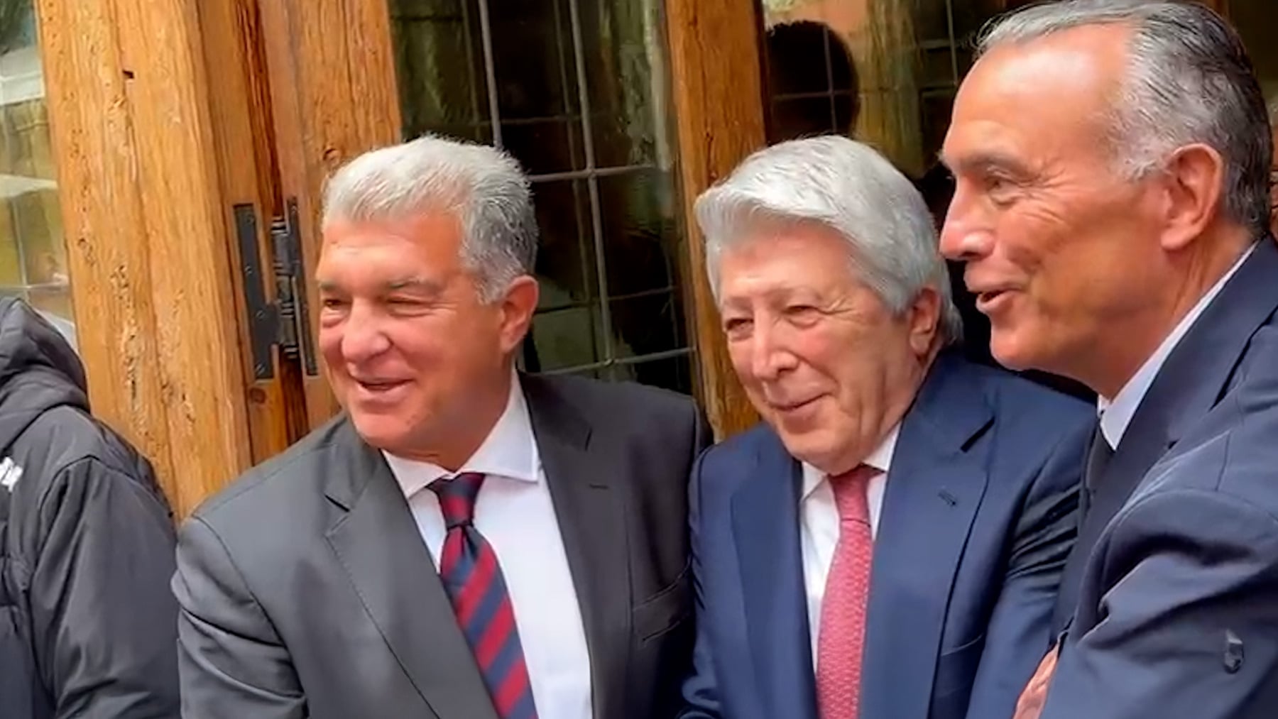 Laporta copa el protagonismo de la comida de directivas tras la invitación de Cerezo al Atlético-Barcelona