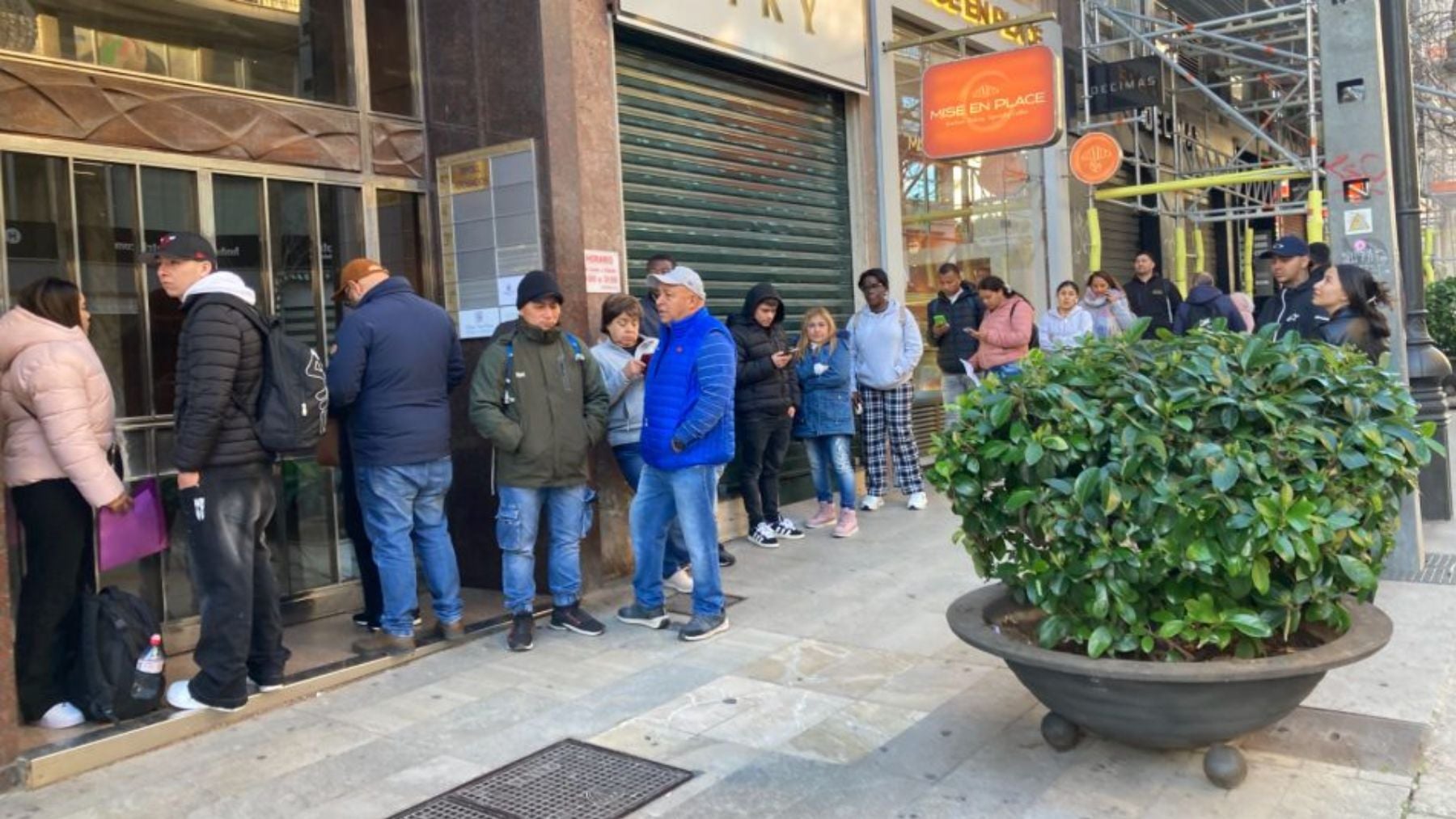 Baleares amplía a 30.000 los inmigrantes favorecidos por la regularización de Sánchez y la llevará al Supremo