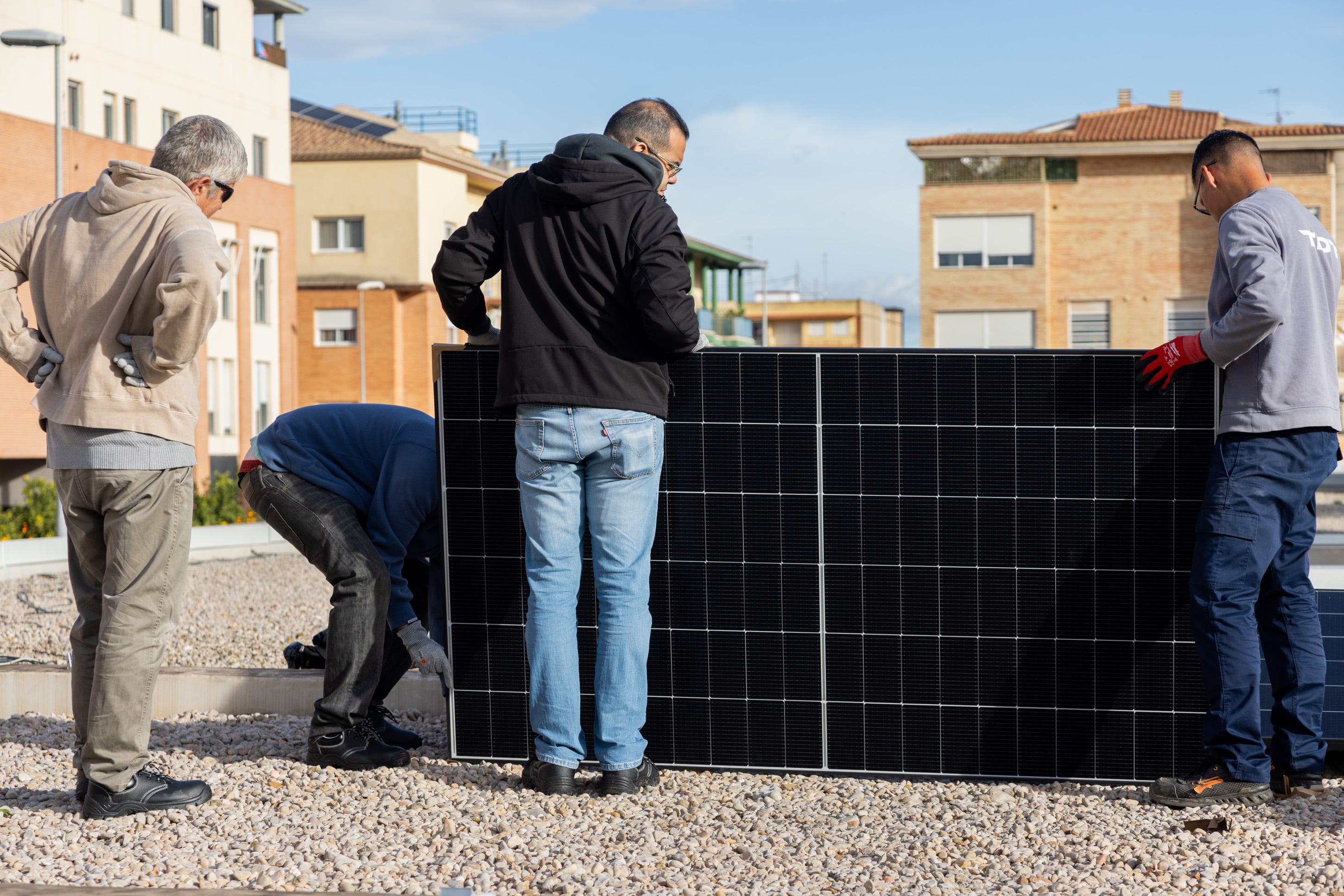 Cursos de instalaci&oacute;n y mantenimiento de placas fotovoltaicas. @Cortes&iacute;a