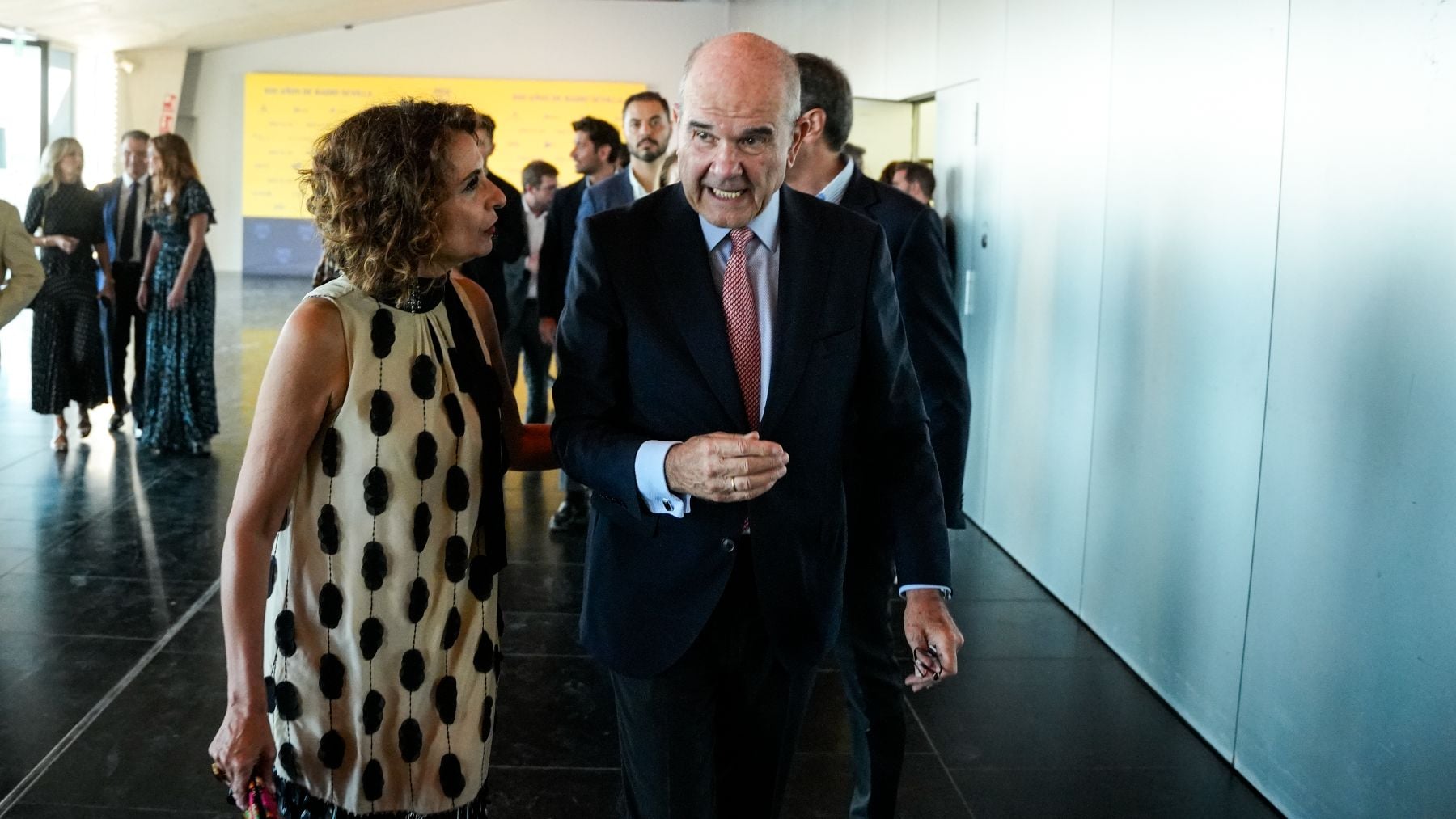 Un juez investiga una ayuda de 1,3 millones aprobada por la Junta de Chaves y Montero