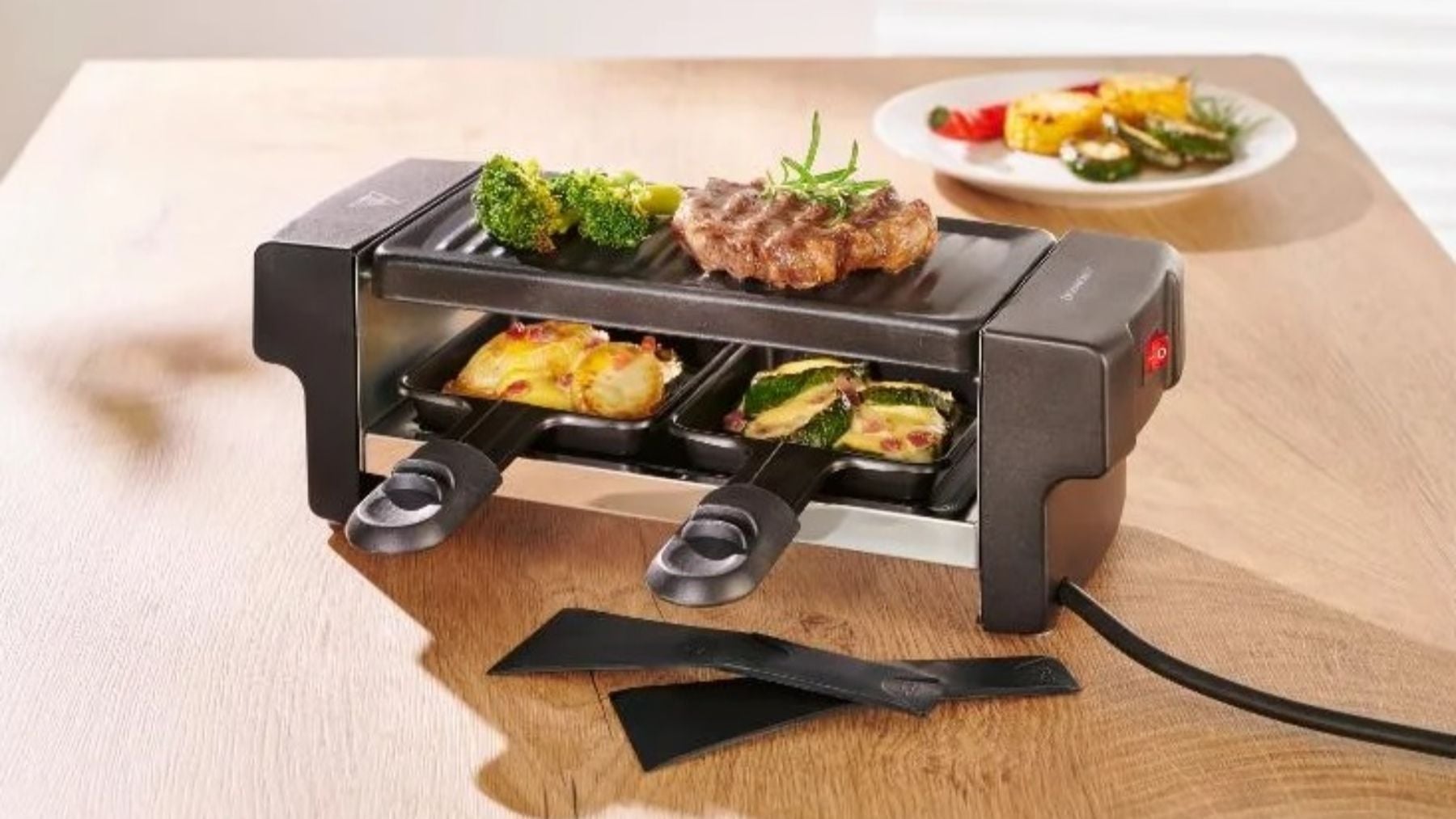 Va a haber colas en Lidl a partir de hoy, 16 de abril, por el electrodoméstico que jubila la airfryer y sólo cuesta 11,99€