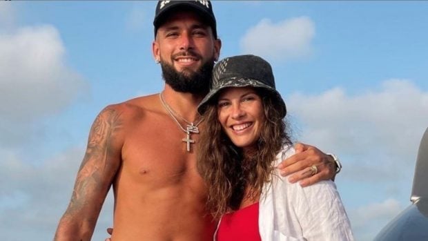 Jota Peleteiro, Jessica Bueno