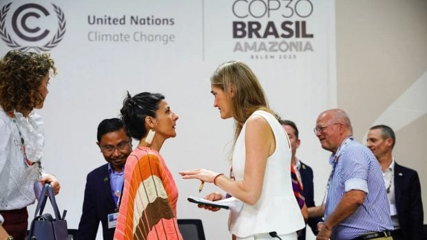 V&eacute;lez (izquierda) y Aagesen (derecha). (Foto: p&aacute;gina oficial de la cumbre).