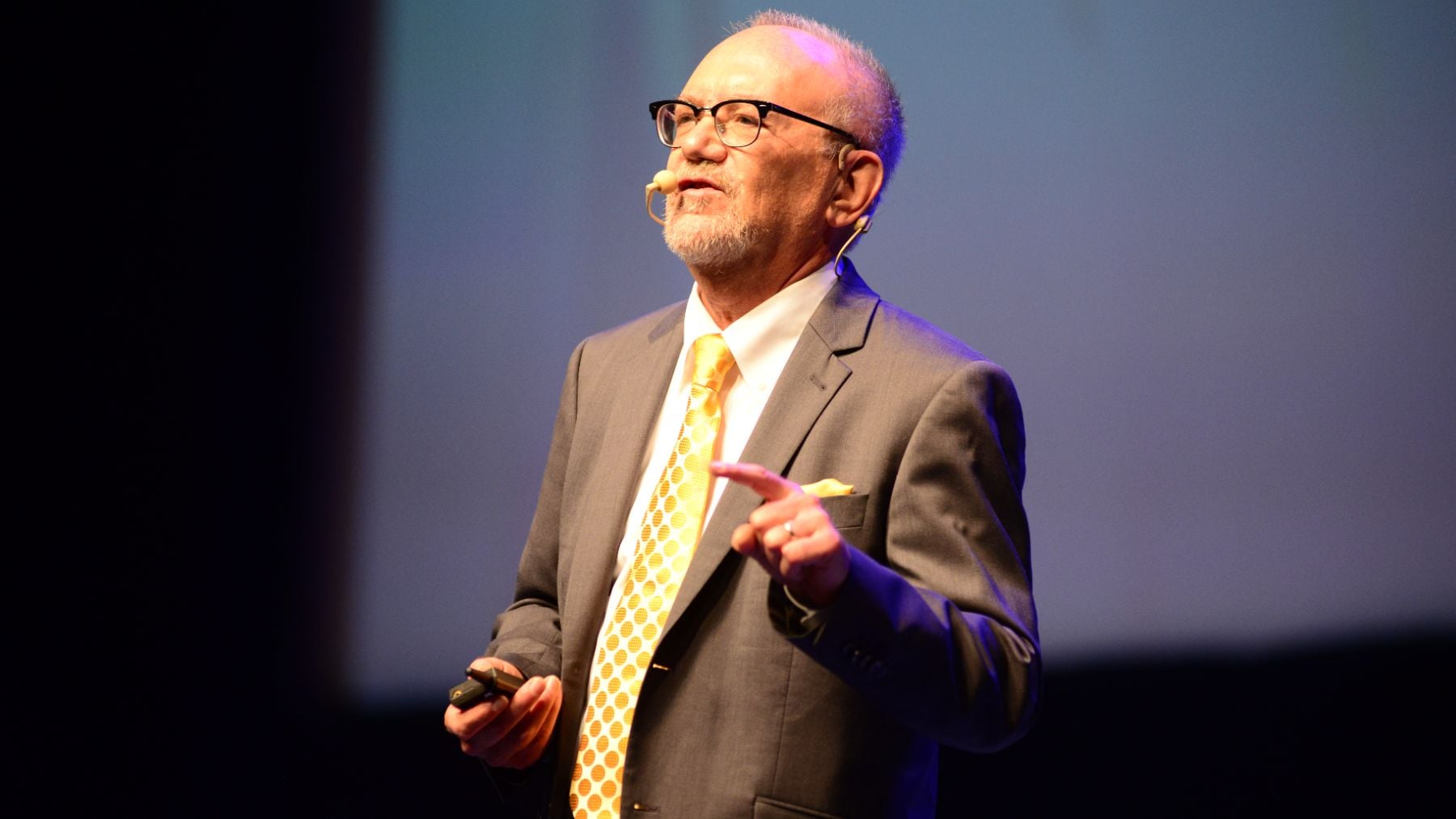 Dr. Jimmy Gutman: El glutatión es el principal antioxidante del organismo y disminuye con la edad