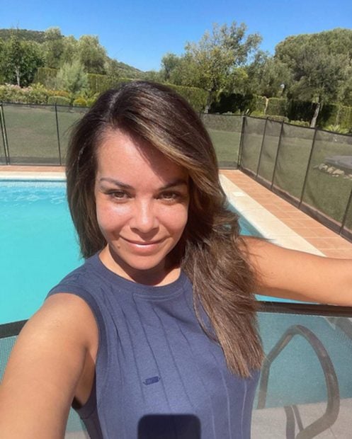 Mar&iacute;a Jos&eacute; Campanario en su jard&iacute;n. (Foto: Instagram)