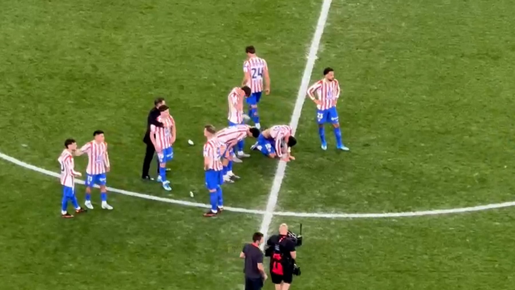 Desolación absoluta del Atlético: así reaccionaron Simeone y los jugadores a la derrota en los penaltis