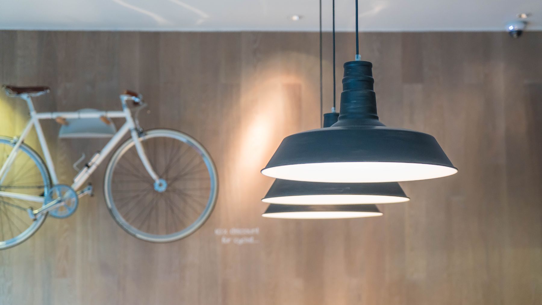 Adiós a las bombillas de siempre: llegan a IKEA los nuevos modelos que se instalan sin obras con potencia 9 W