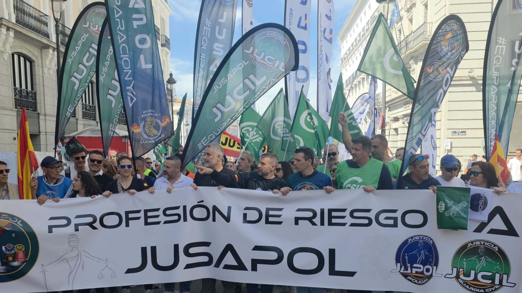 Más de 15.000 policías y guardias civiles exigen al Gobierno la profesión de riesgo: ¡Marlaska dimisión!