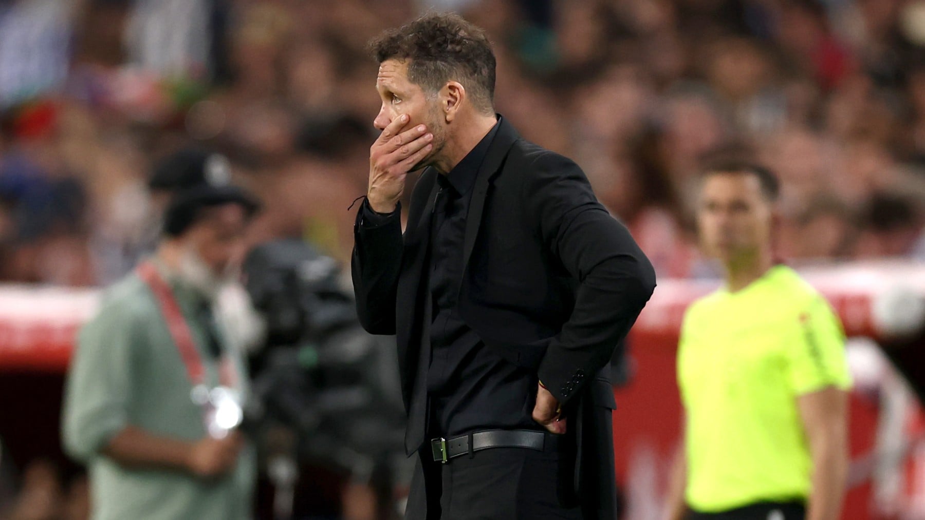 Simeone no se esconde: Los aficionados necesitan ganar, no que les mande ningún mensaje