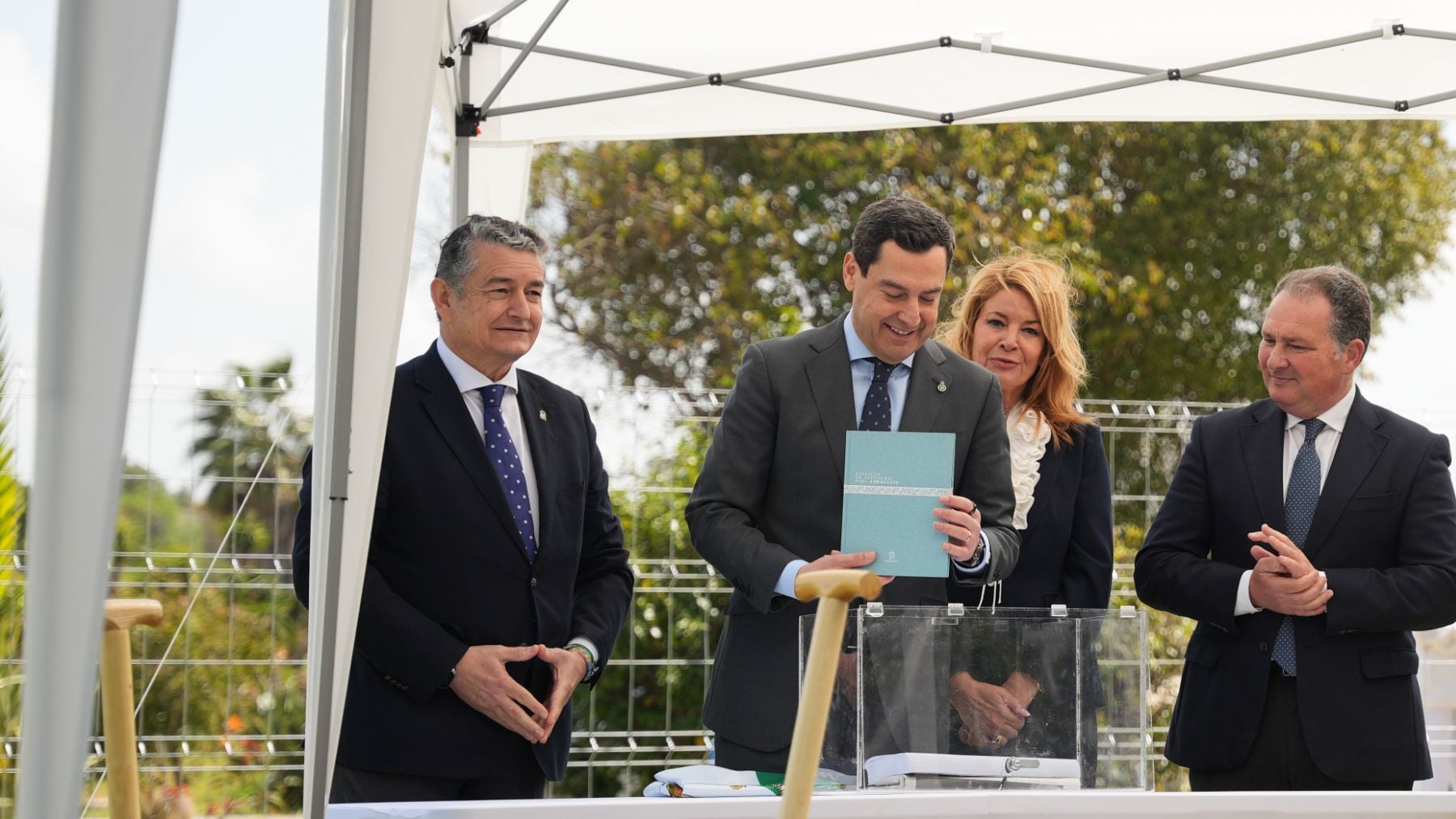 La Feria cambia la agenda de la Junta: se reúne este lunes para aprobar medidas que afectarán al 17-M