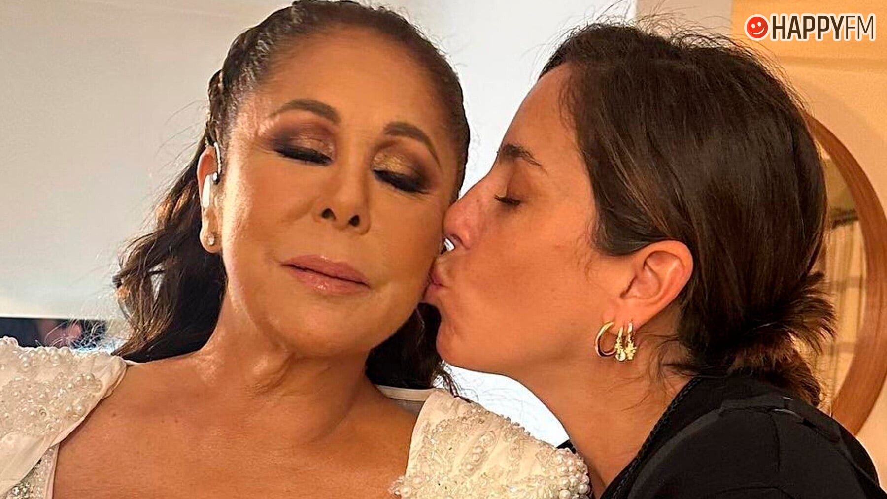 Isabel Pantoja y Anabel Pantoja, desoladas tras sufrir una dura pérdida: Que en gloria estés