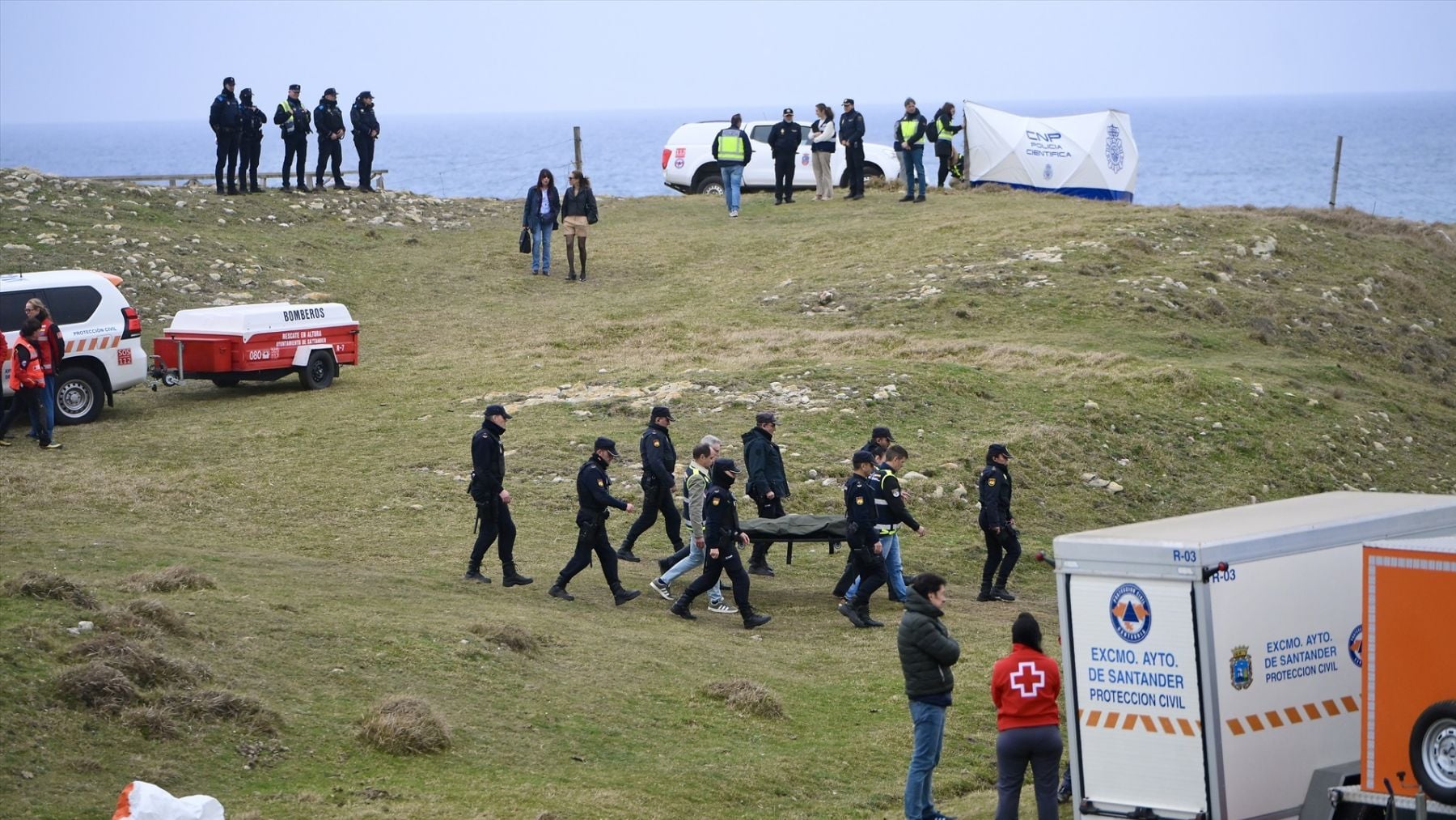 La juez de la pasarela de El Bocal (Santander) imputa a tres funcionarios por seis delitos de homicidio