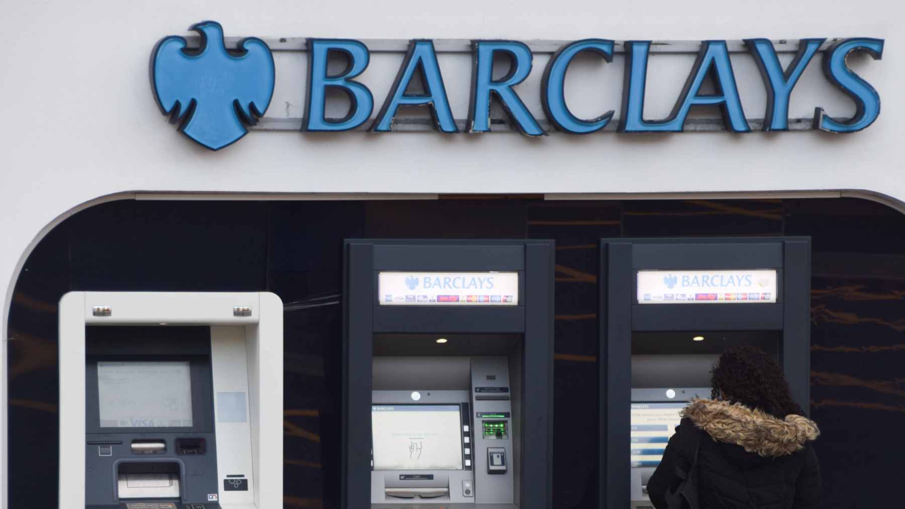 Barclays deja a Aena en evidencia: Las tarifas aeroportuarias pueden bajar un 0,7% cada año