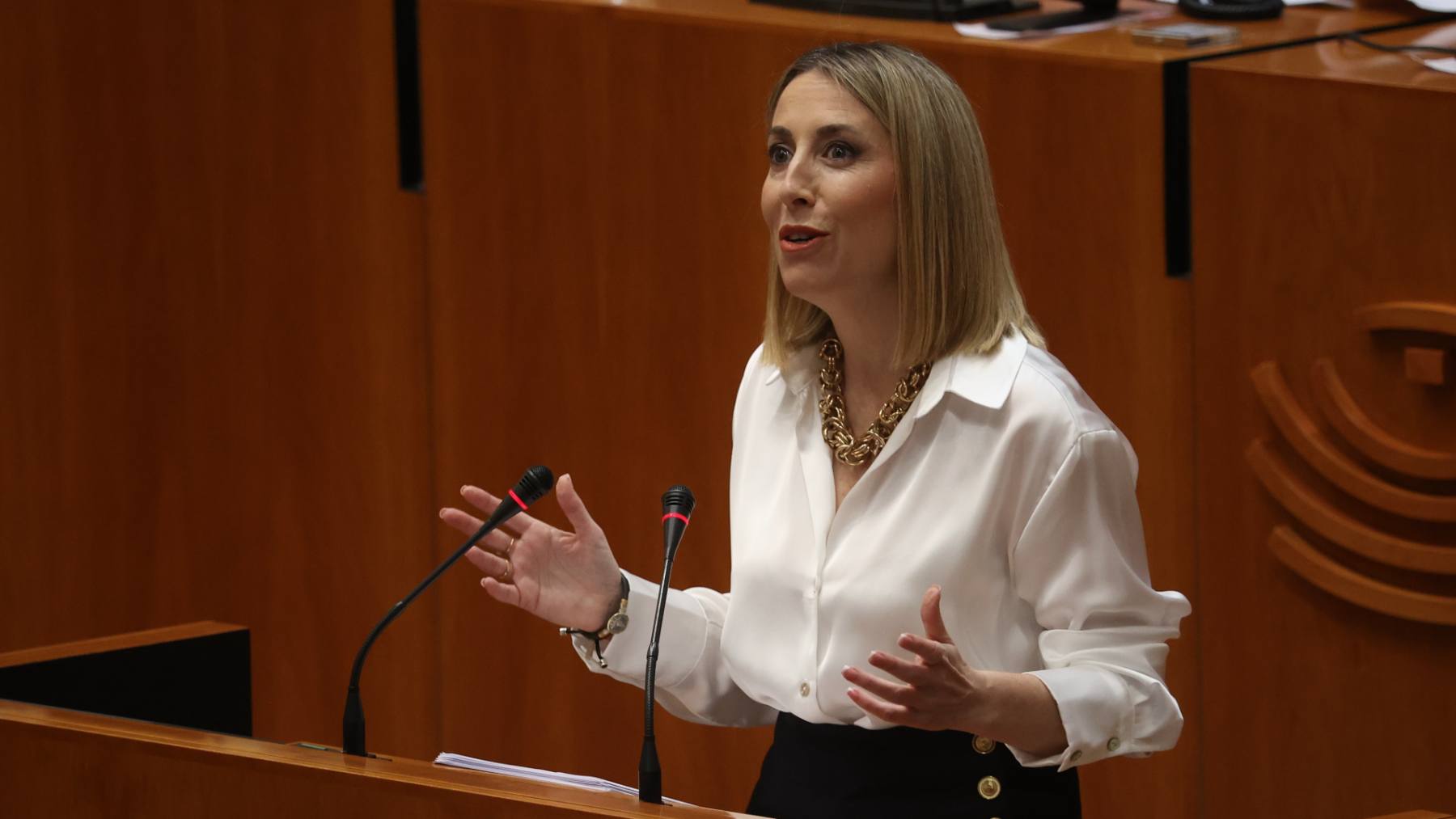 Guardiola defiende el acuerdo con Vox en su discurso de investidura: Extremadura no necesita más bloqueo