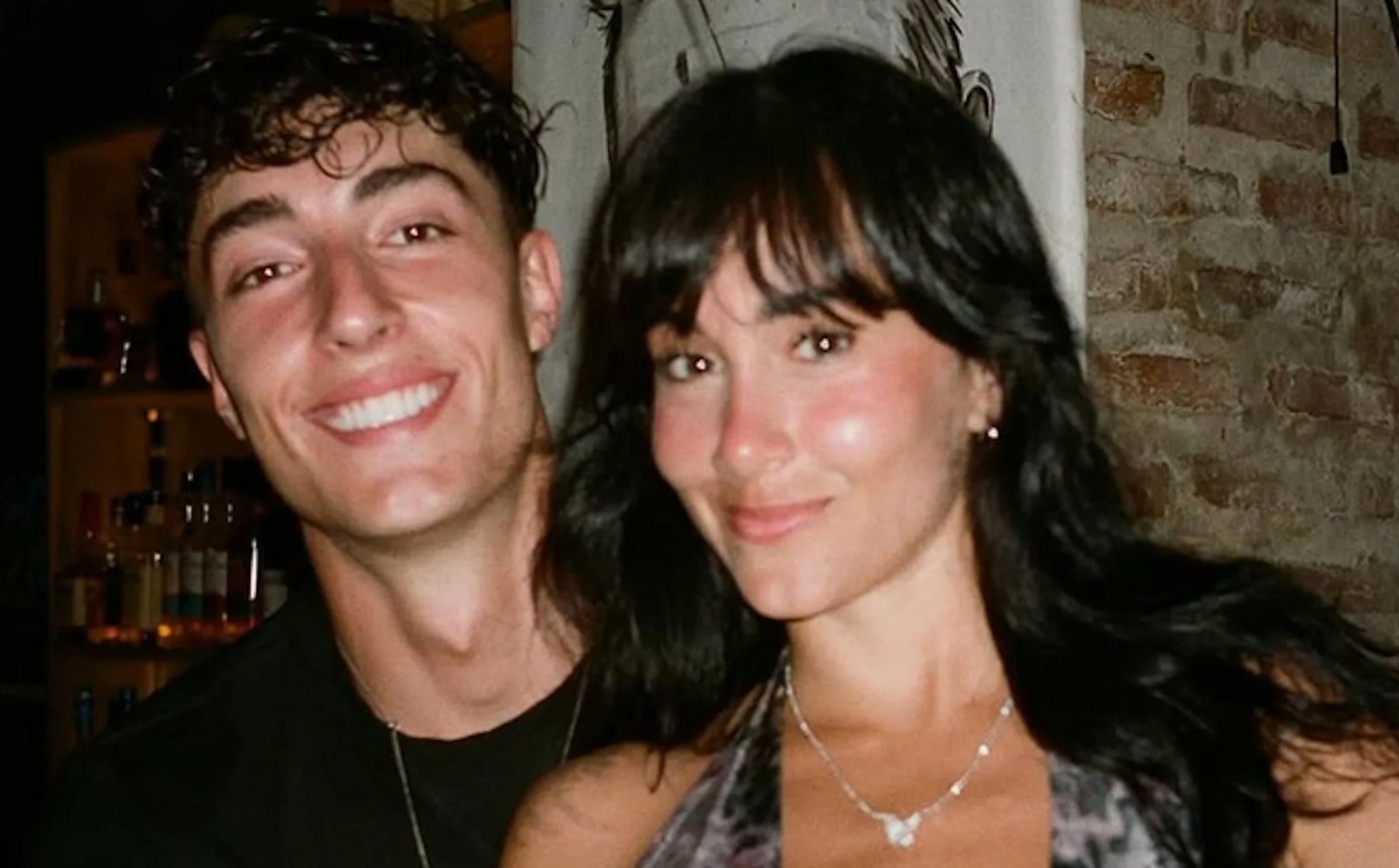 Rumores de crisis entre Aitana y Plex, aunque ellos lo niegan: Él se siente agobiado dentro de la relación